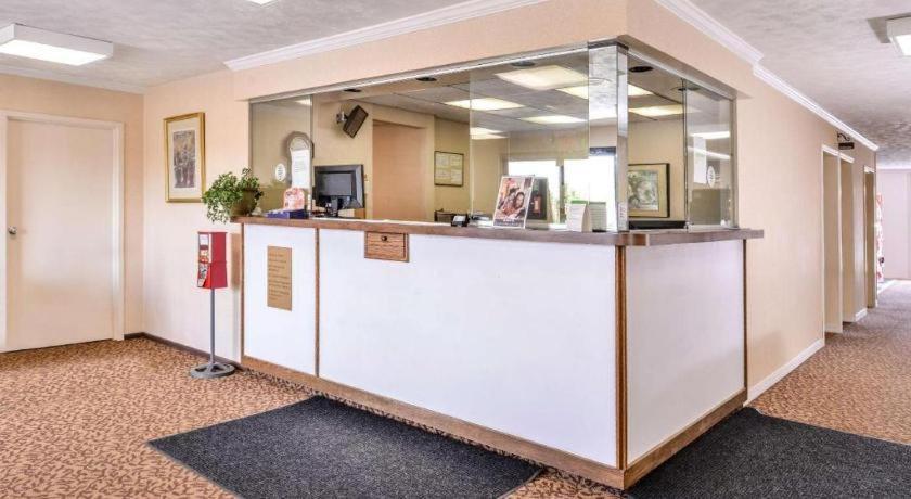 Americas Best Value Inn Alliance Esterno foto