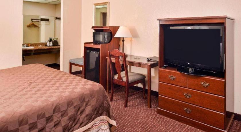 Americas Best Value Inn Alliance Esterno foto