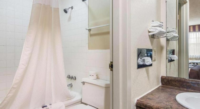 Americas Best Value Inn Alliance Esterno foto